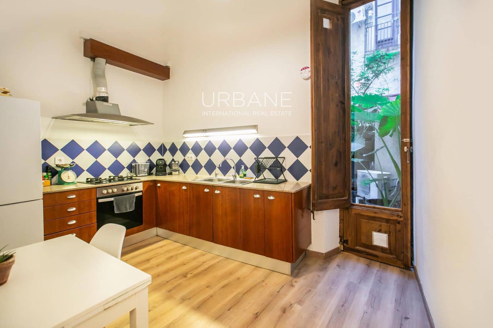 2 bedroom Flat for sale in Barcelona city - € 439,000 (Ref: 9559839)