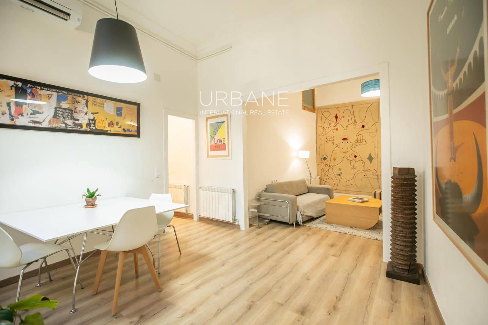 2 bedroom Flat for sale in Barcelona city - € 439,000 (Ref: 9559839)