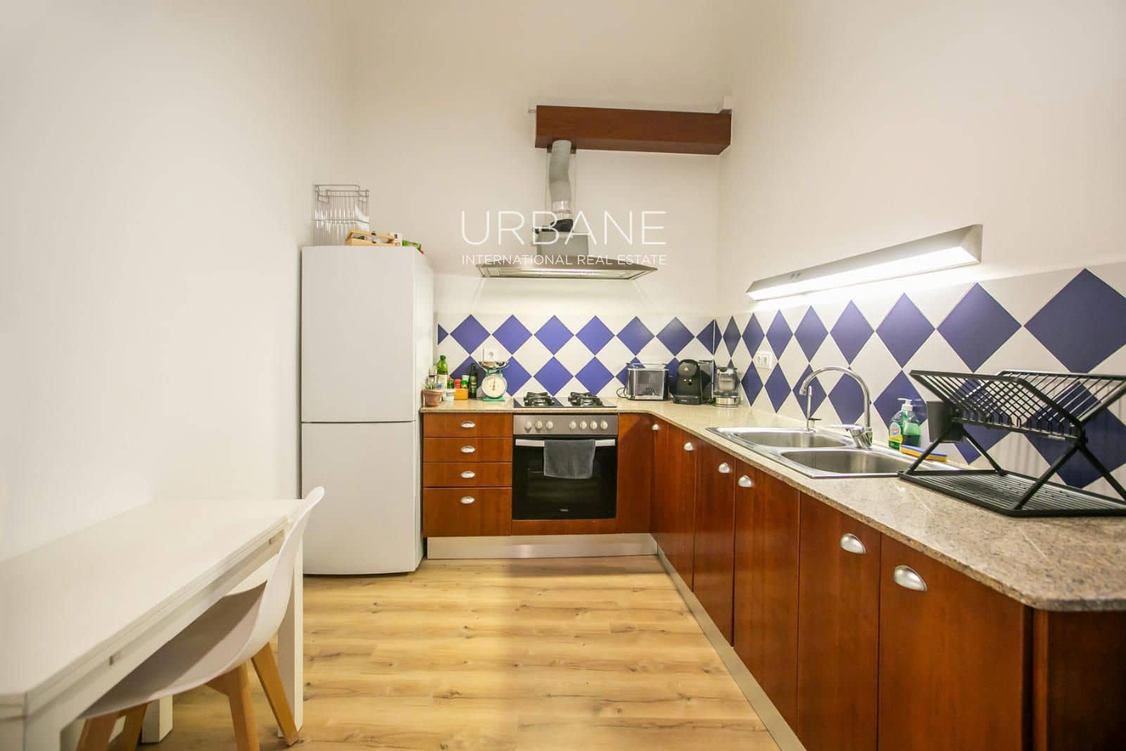 2 bedroom Flat for sale in Barcelona city - € 439,000 (Ref: 9559839)