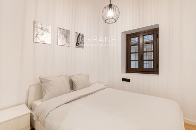 2 bedroom Flat for rent in Ciutat Vella, Barcelona city - € 1,550 (Ref: 9559840)