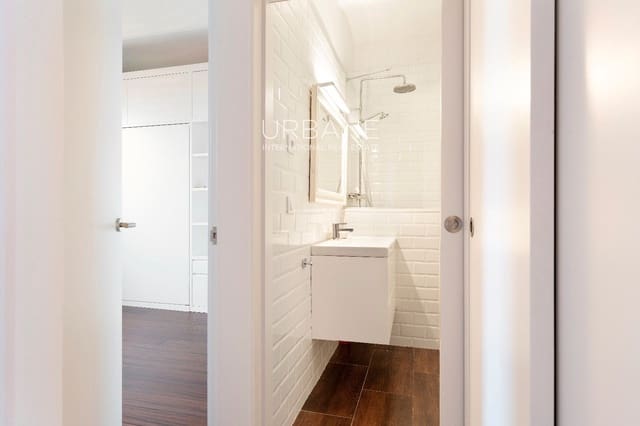 Appartement de 1 chambre à louer à Ciutat Vella, Barcelone ville - 1 450 € (Ref: 9564061)