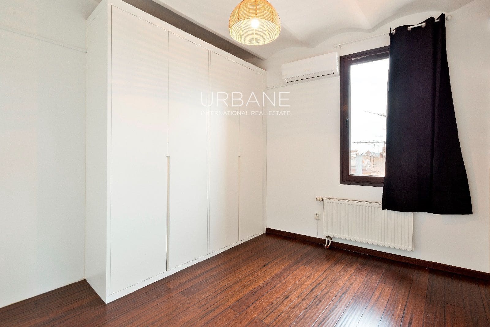 1 soveværelse Lejlighed til leje i Barcelona by - € 1.450 (Ref: 9564061)