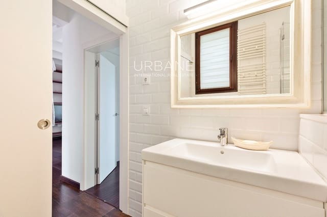 Appartement de 1 chambre à louer à Ciutat Vella, Barcelone ville - 1 450 € (Ref: 9564061)