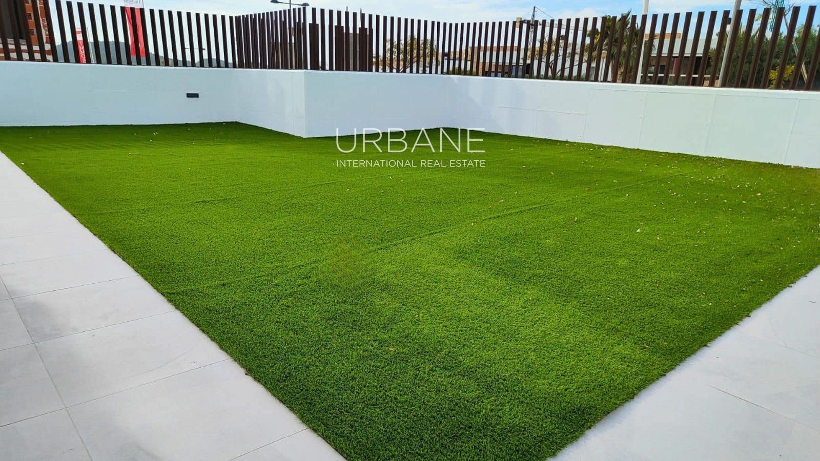 Chalet de 3 habitaciones en Finestrat en venta con piscina garaje - 650.000 € (Ref: 9569469)