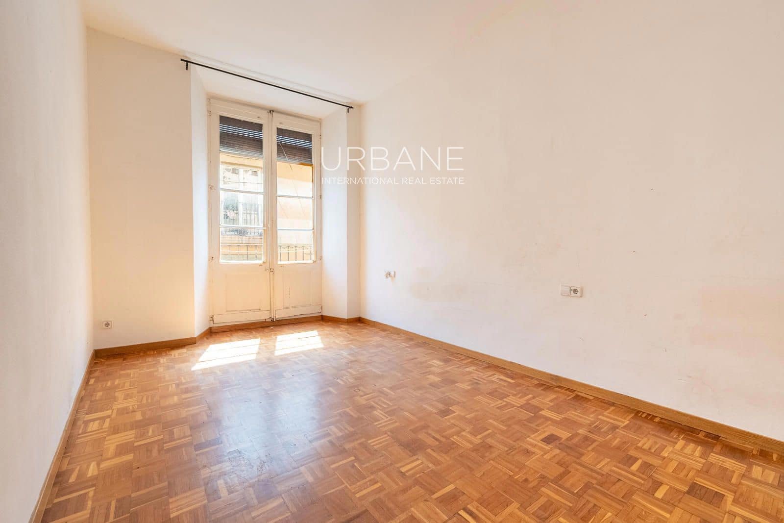 2 Zimmer Wohnung zu verkaufen in Barcelona Stadt - 250.000 € (Ref: 9569470)
