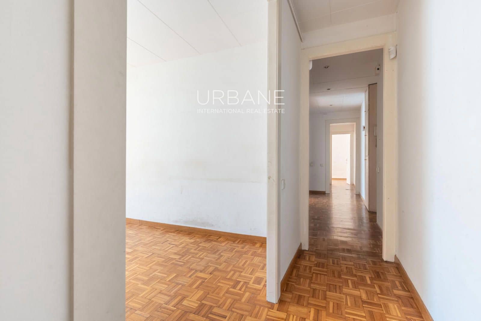 2 Zimmer Wohnung zu verkaufen in Barcelona Stadt - 250.000 € (Ref: 9569470)
