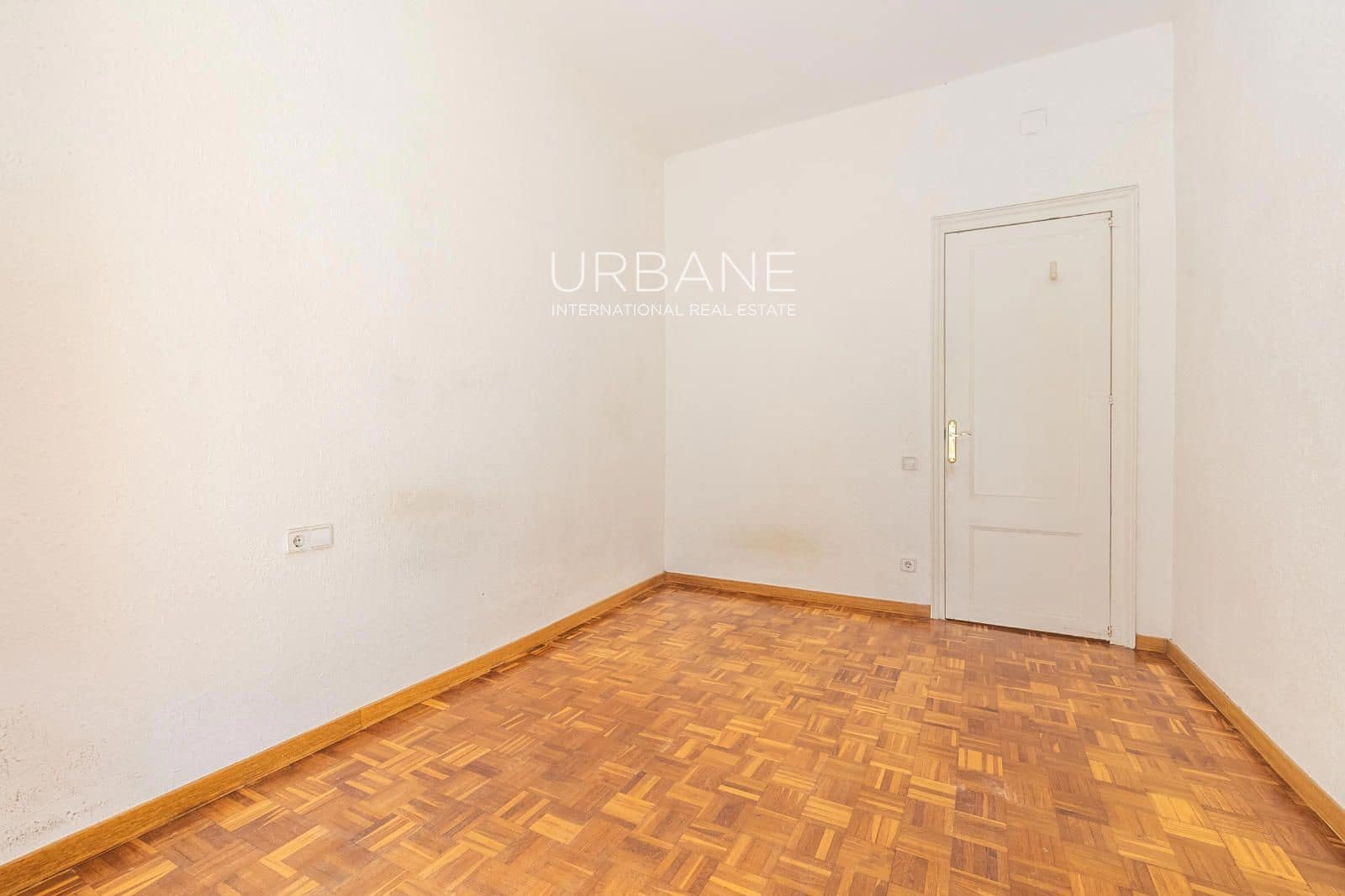 2 Zimmer Wohnung zu verkaufen in Barcelona Stadt - 250.000 € (Ref: 9569470)