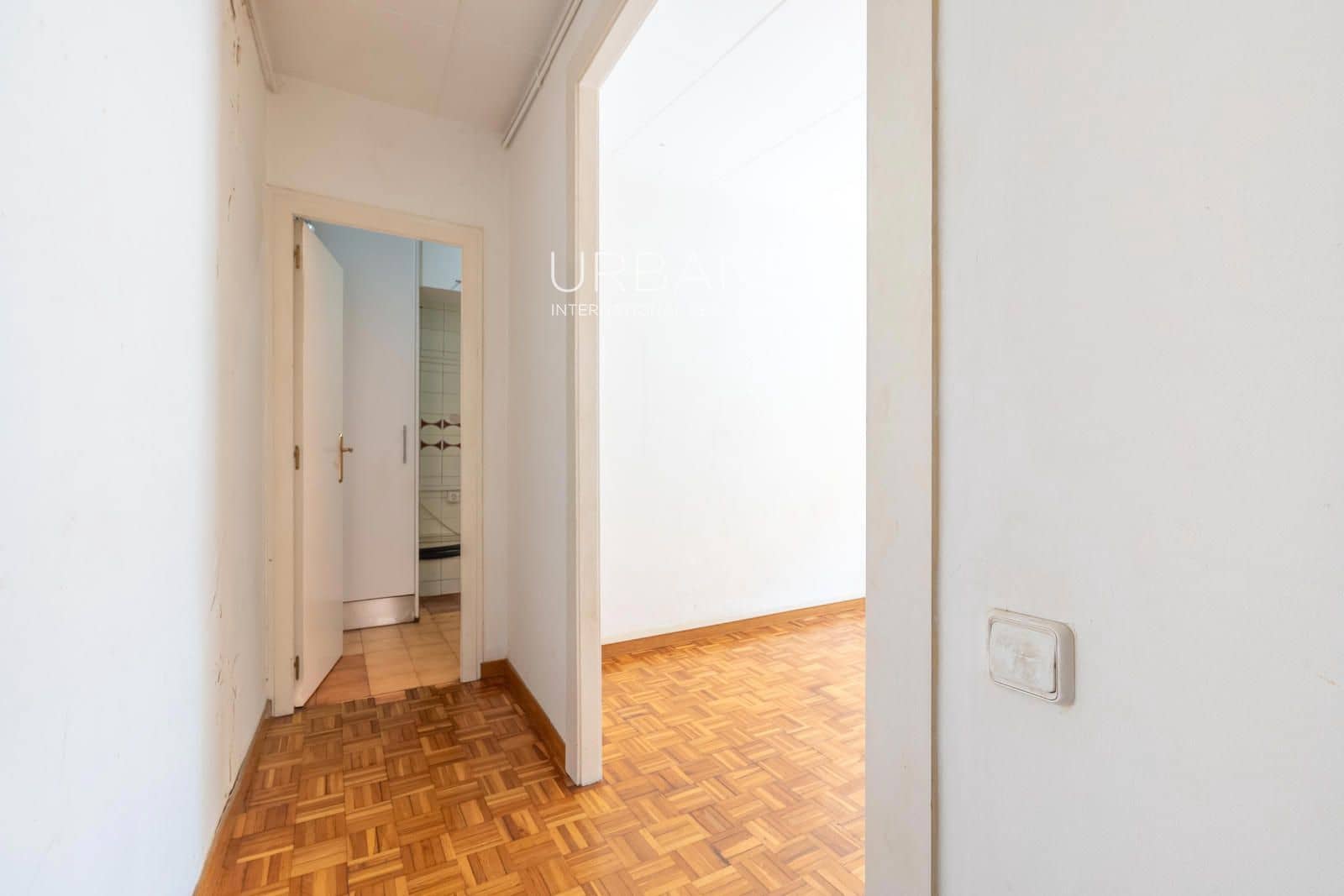 2 Zimmer Wohnung zu verkaufen in Barcelona Stadt - 250.000 € (Ref: 9569470)