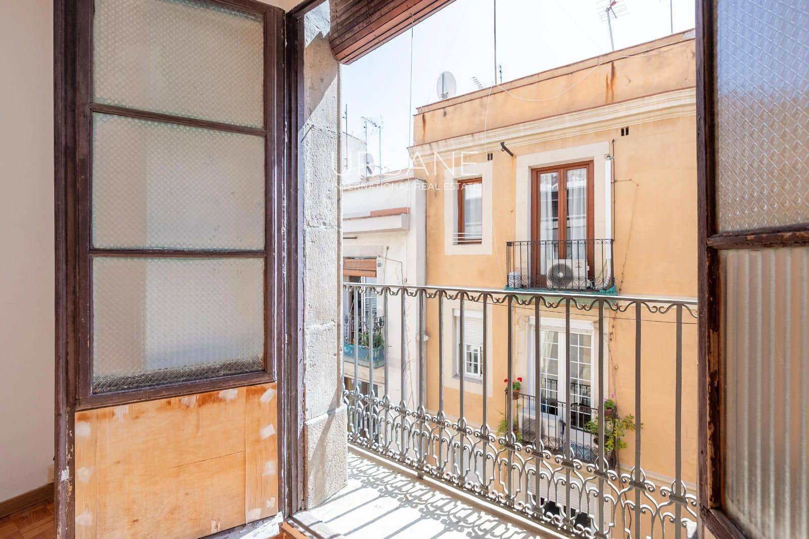2 Zimmer Wohnung zu verkaufen in Barcelona Stadt - 250.000 € (Ref: 9569470)