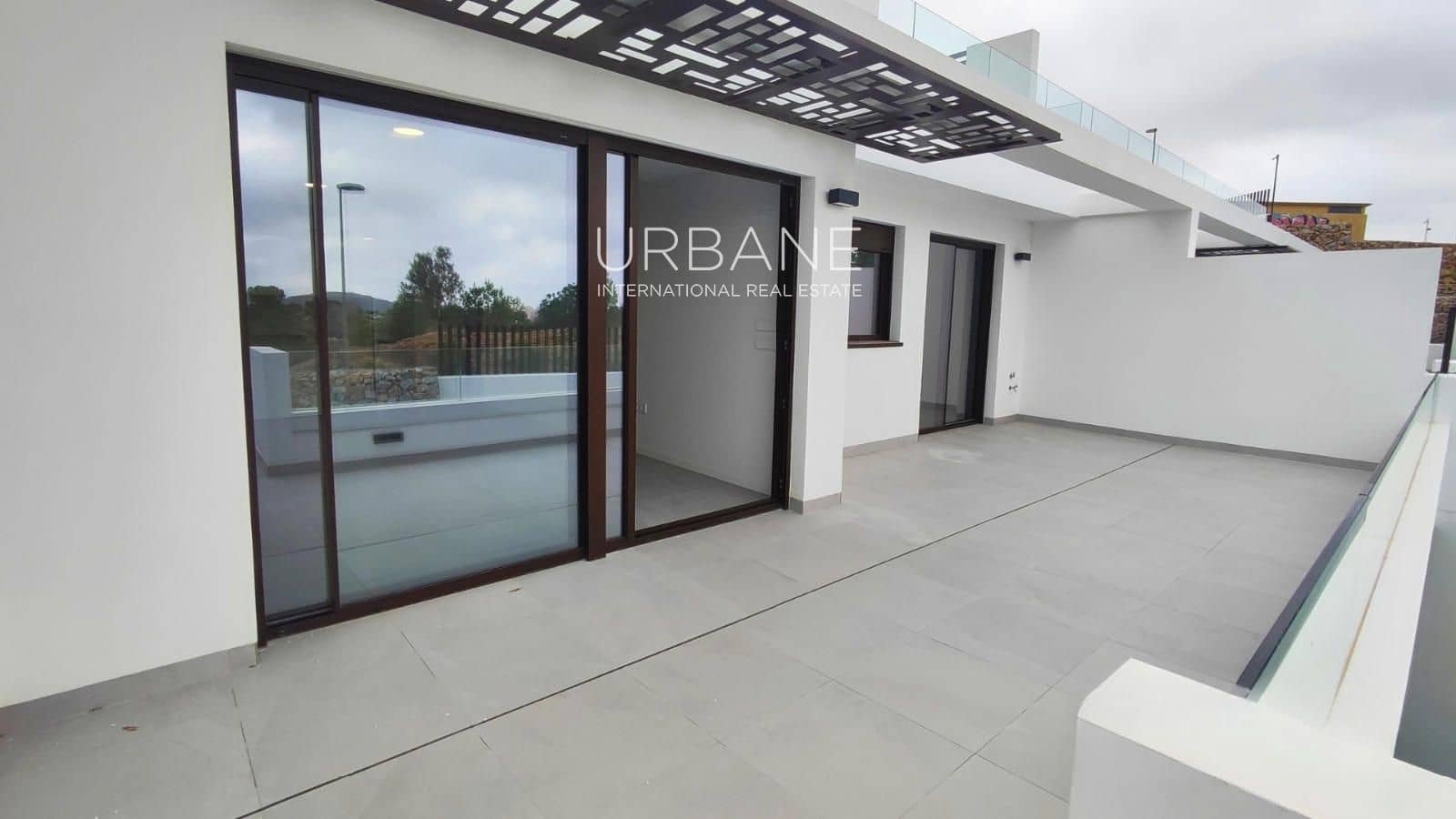 2 quarto Moradia para venda em Finestrat com piscina - 440 000 € (Ref: 9569472)