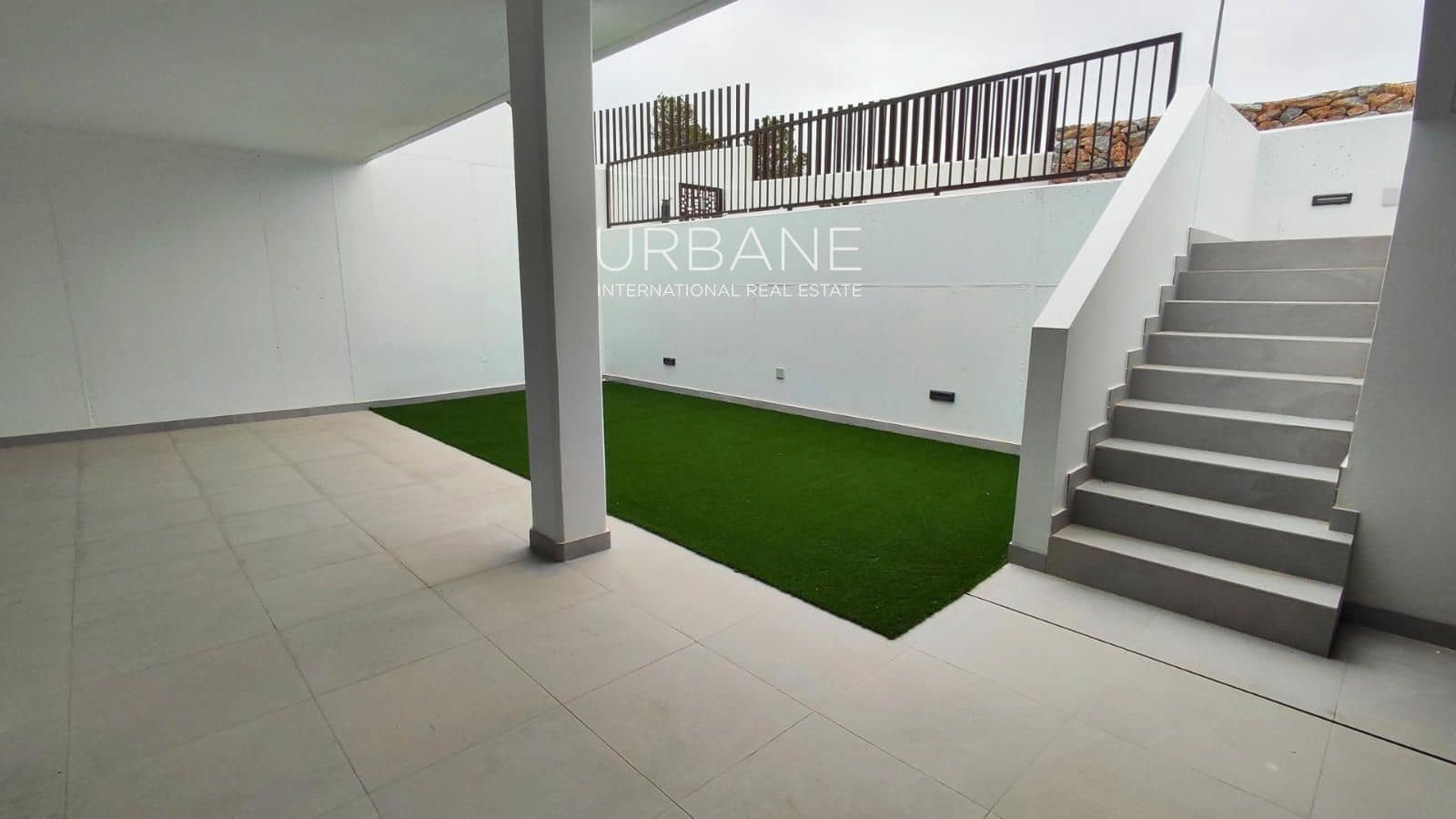 2 quarto Moradia para venda em Finestrat com piscina - 440 000 € (Ref: 9569472)