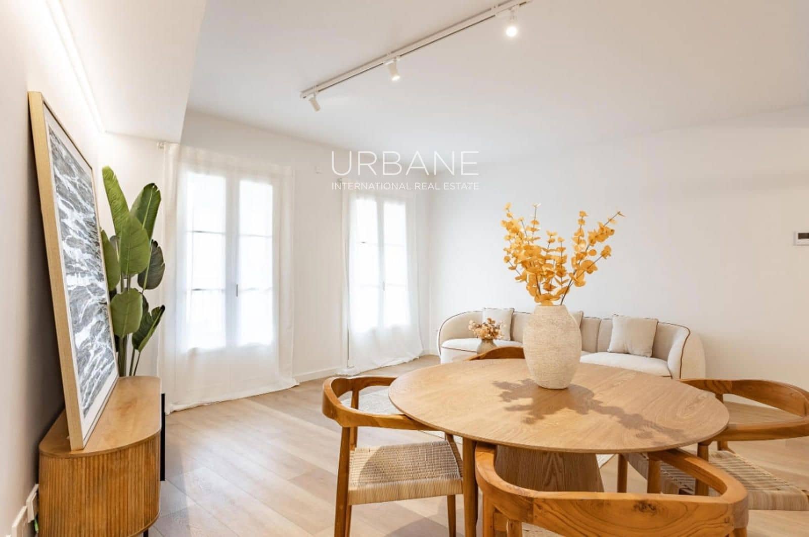 Piso de 3 habitaciones en Barcelona ciudad en venta con piscina - 695.000 € (Ref: 9603028)