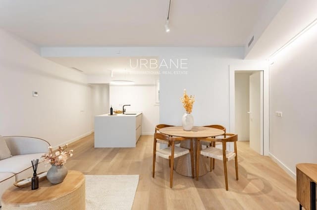 Piso de 3 habitaciones en Ciutat Vella, Barcelona ciudad en venta con piscina - 695.000 € (Ref: 9603028)