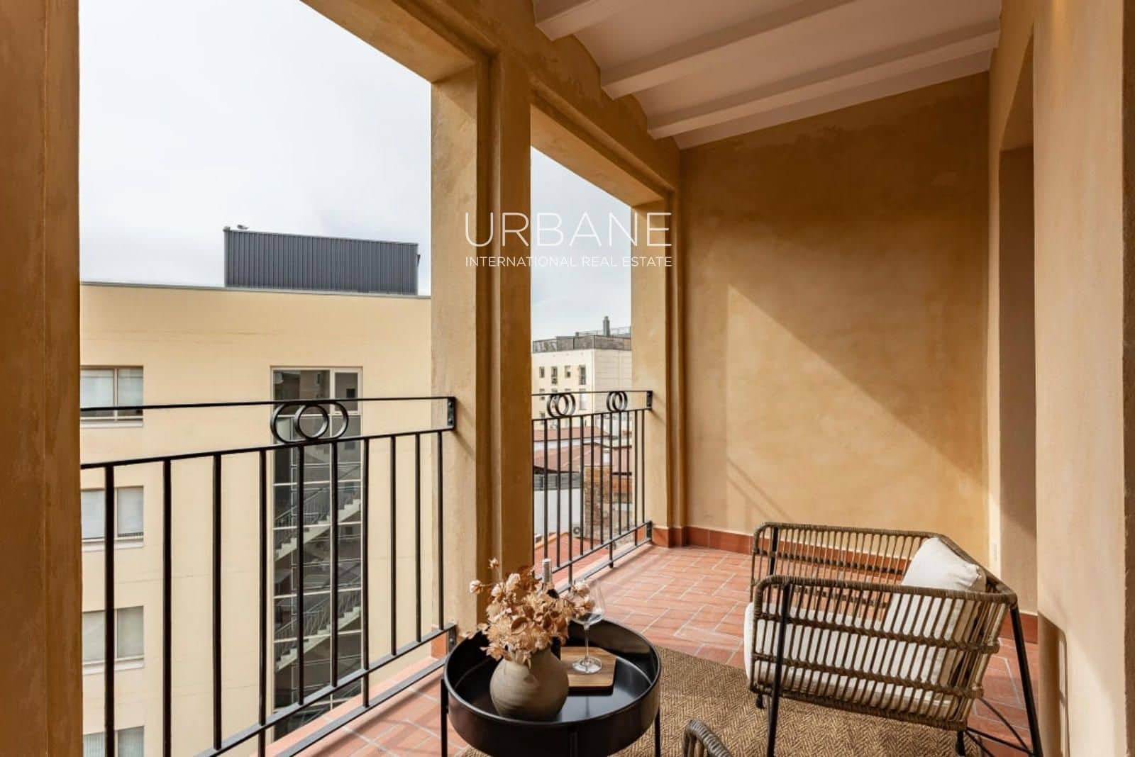 3 slaapkamer Flat te koop in Barcelona stad met zwembad - € 705.000 (Ref: 9603031)
