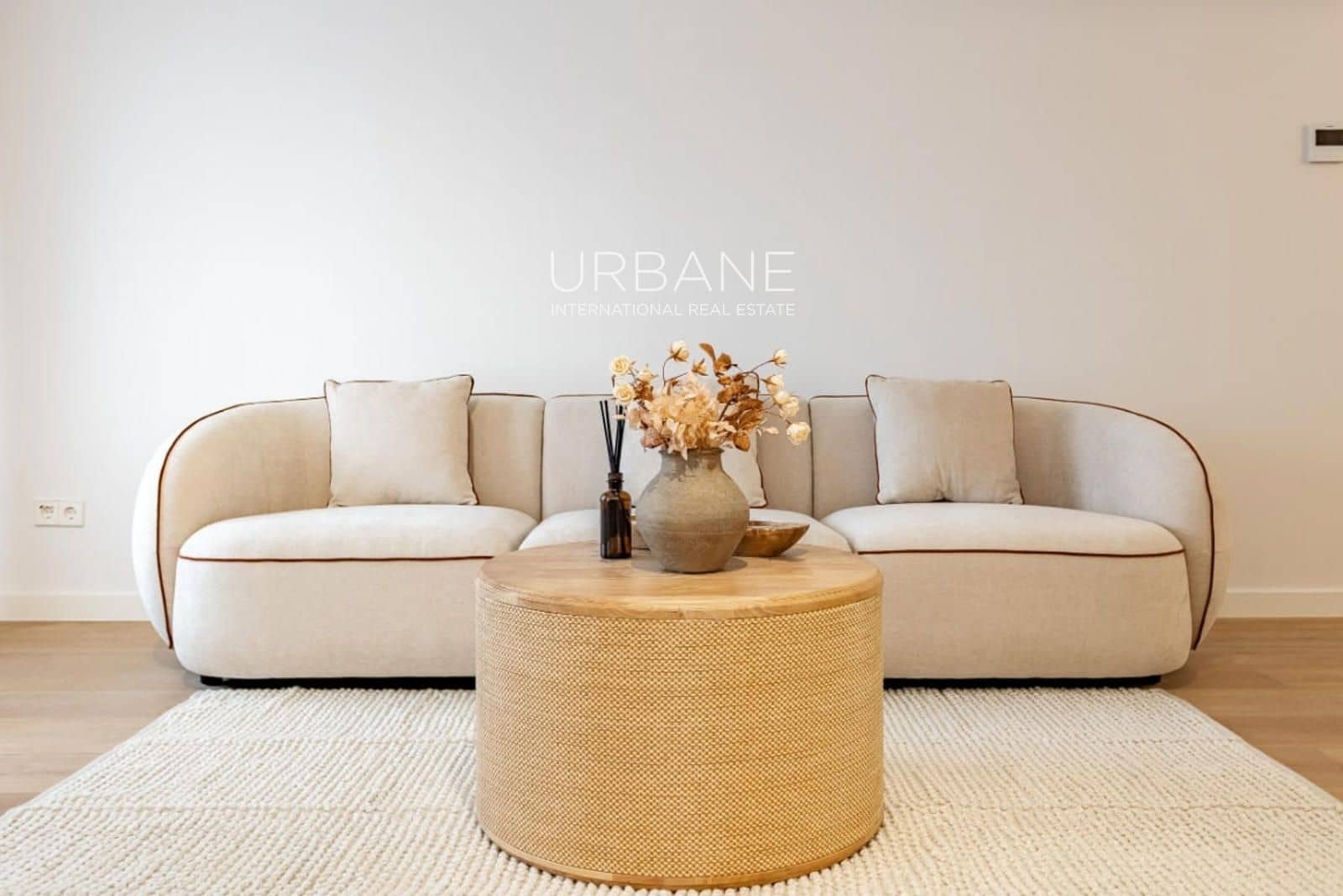 3 slaapkamer Flat te koop in Barcelona stad met zwembad - € 705.000 (Ref: 9603031)