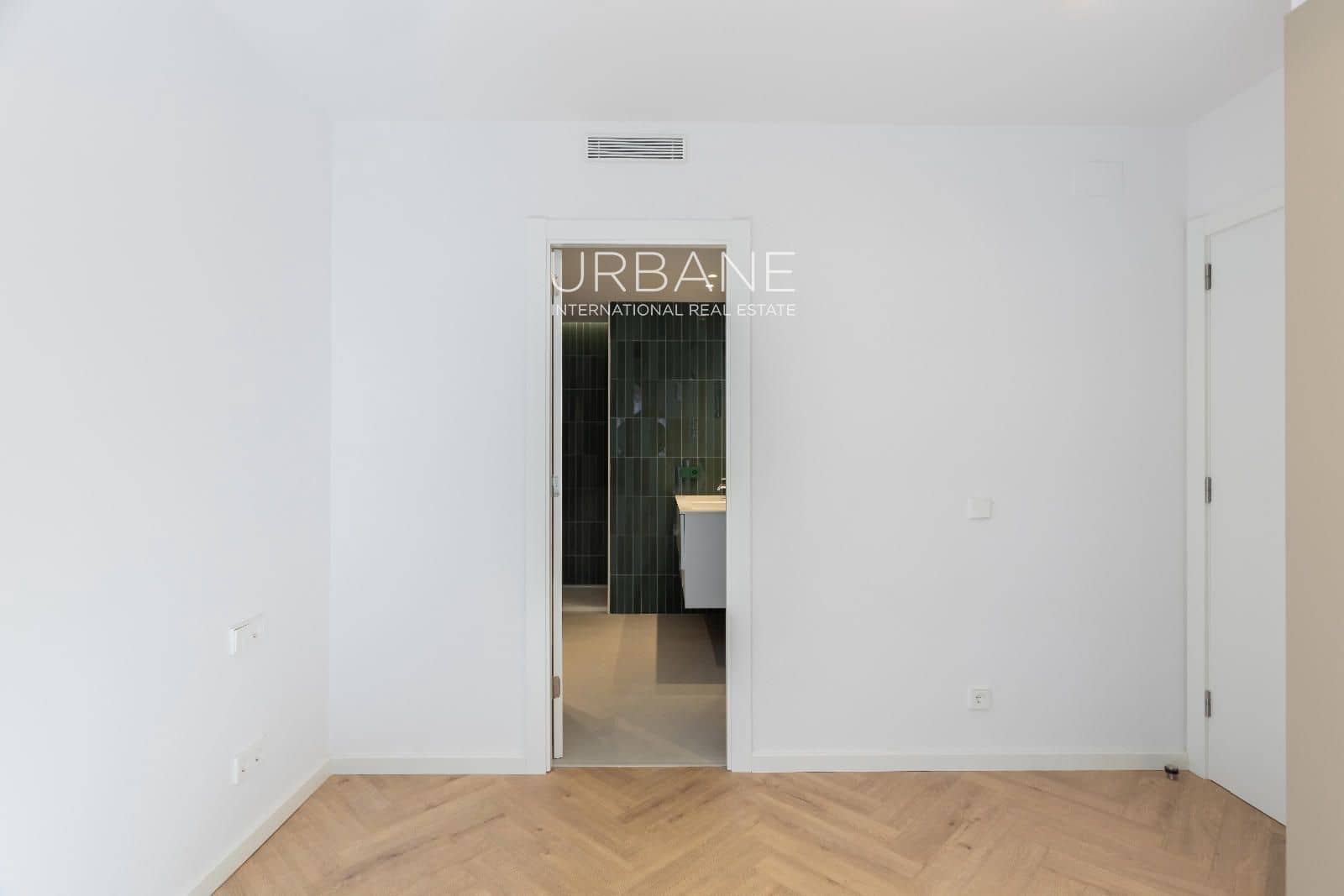 3 soverom Leilighet til salgs i Barcelona by med garasje - € 775 000 (Ref: 9611899)