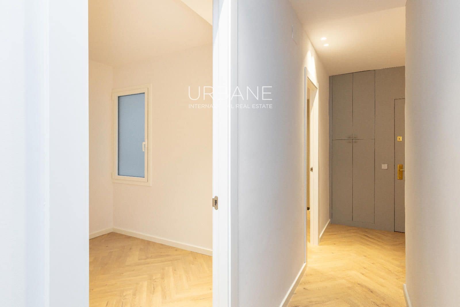 3 soverom Leilighet til salgs i Barcelona by med garasje - € 775 000 (Ref: 9611899)