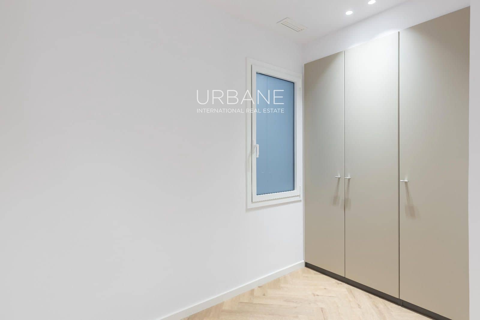 3 soverom Leilighet til salgs i Barcelona by med garasje - € 775 000 (Ref: 9611899)