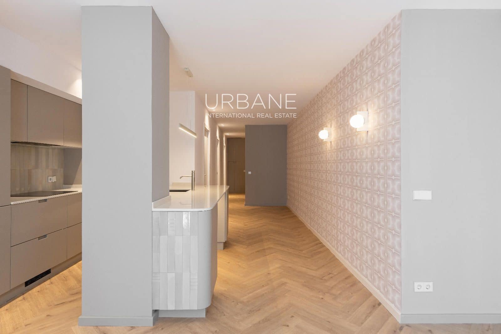 3 soverom Leilighet til salgs i Barcelona by med garasje - € 775 000 (Ref: 9611899)