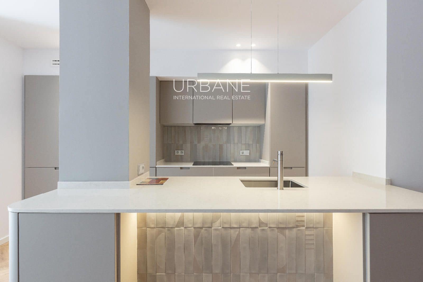 3 soverom Leilighet til salgs i Barcelona by med garasje - € 775 000 (Ref: 9611899)