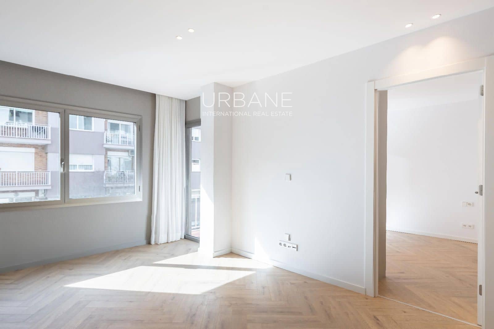 3 soverom Leilighet til salgs i Barcelona by med garasje - € 775 000 (Ref: 9611899)