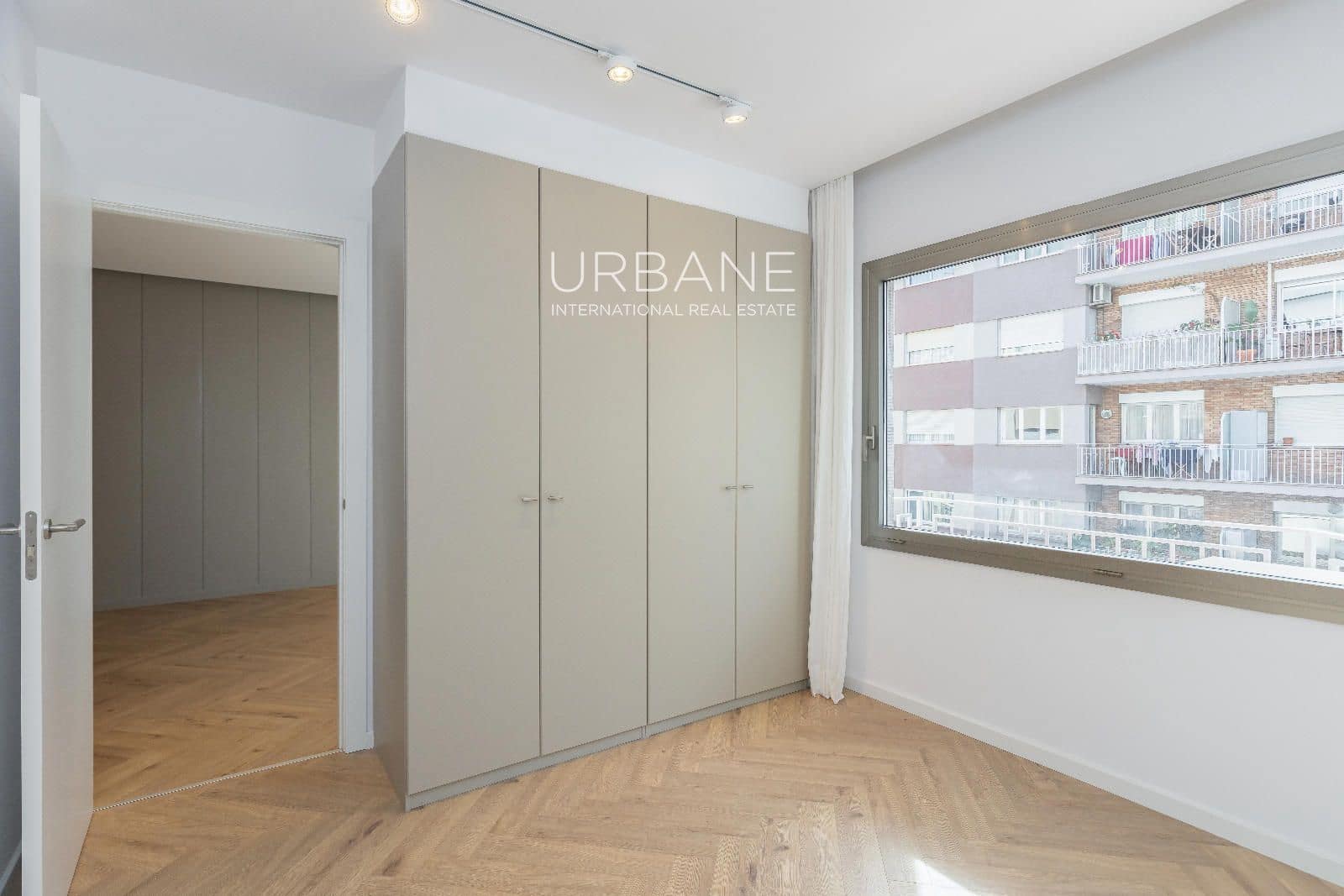 3 soverom Leilighet til salgs i Barcelona by med garasje - € 775 000 (Ref: 9611899)