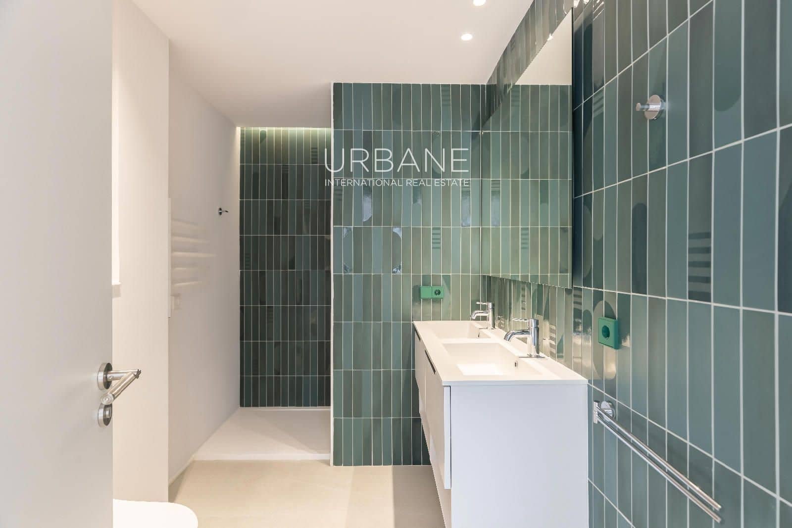 3 soverom Leilighet til salgs i Barcelona by med garasje - € 775 000 (Ref: 9611899)