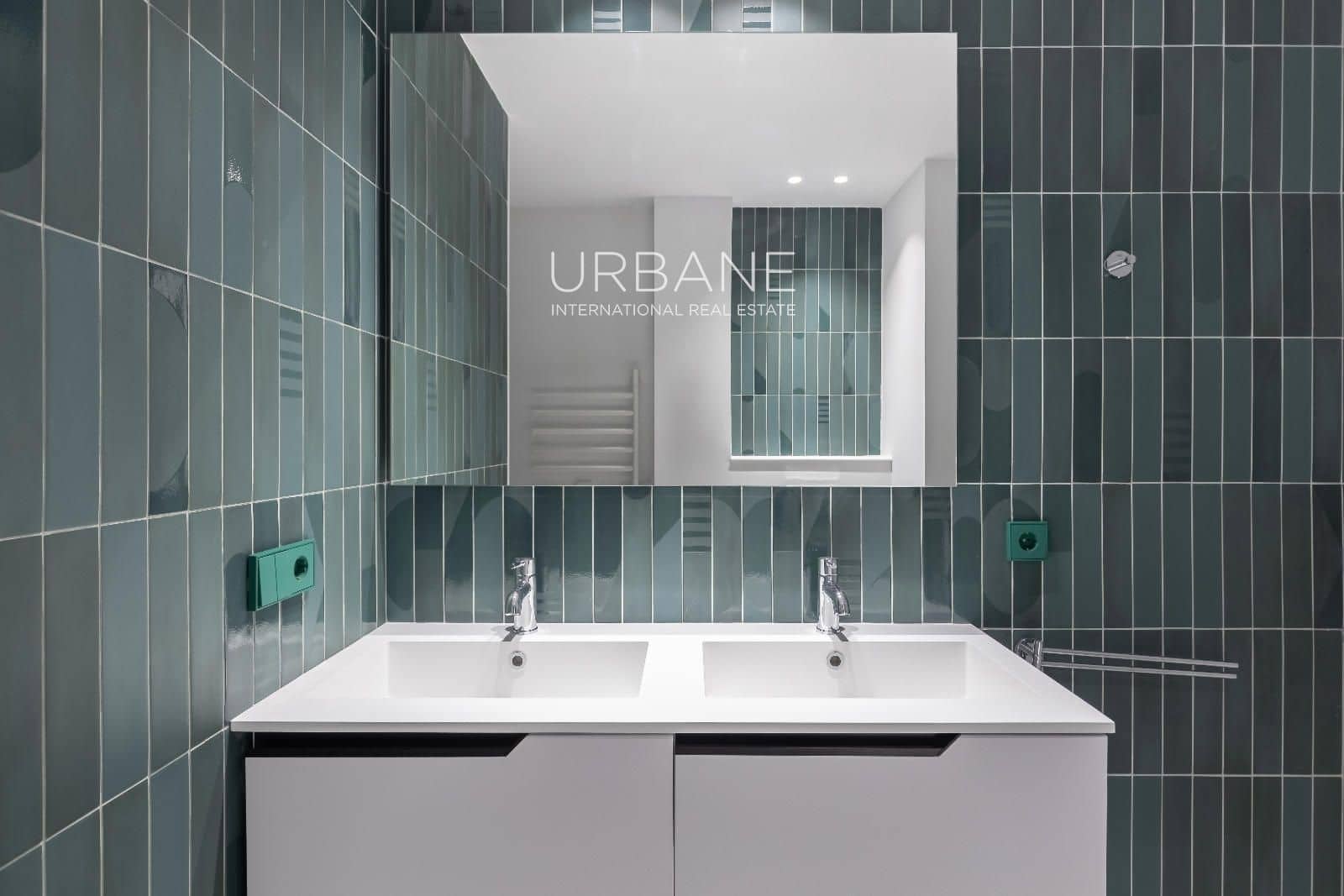 3 soverom Leilighet til salgs i Barcelona by med garasje - € 775 000 (Ref: 9611899)