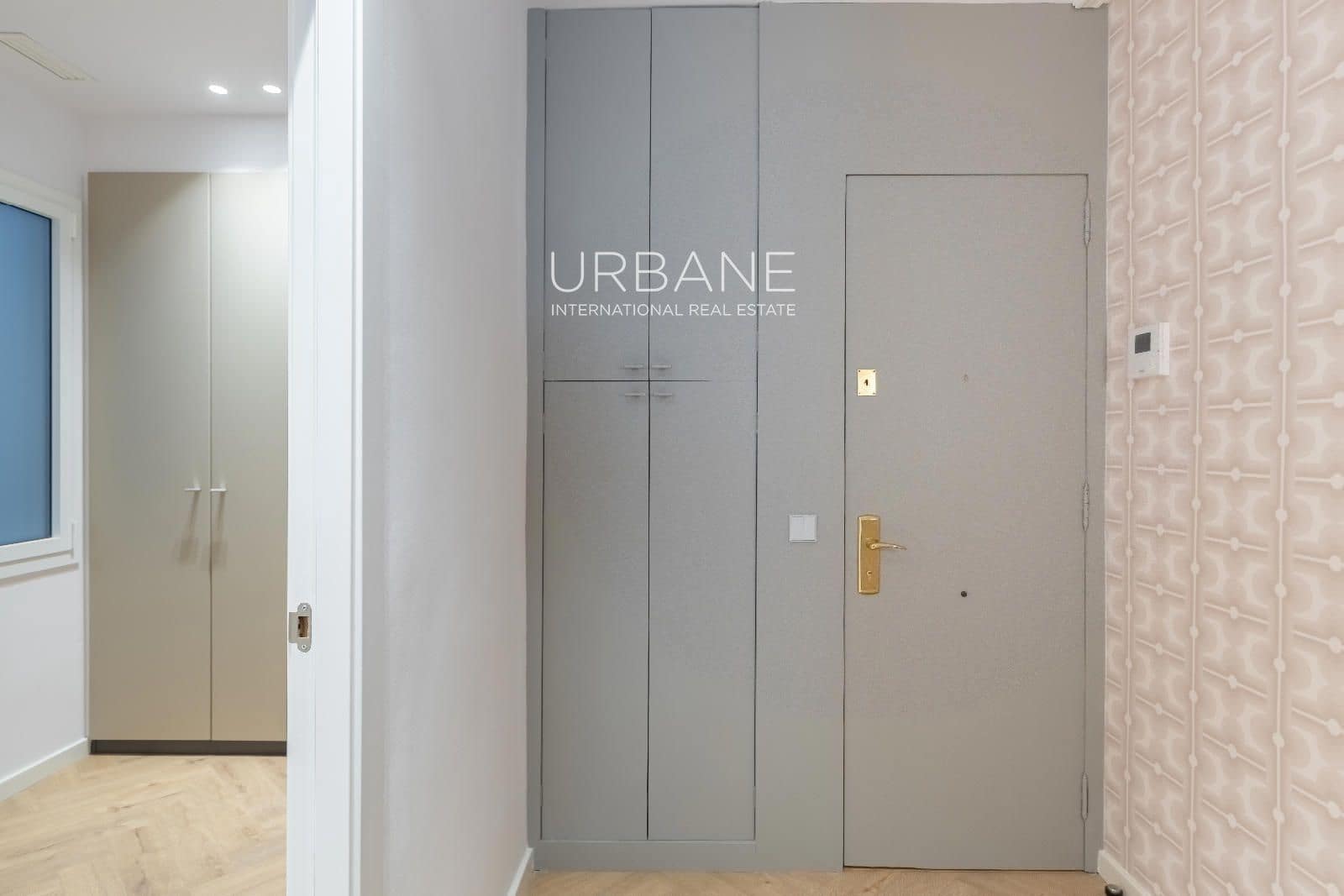 3 soverom Leilighet til salgs i Barcelona by med garasje - € 775 000 (Ref: 9611899)