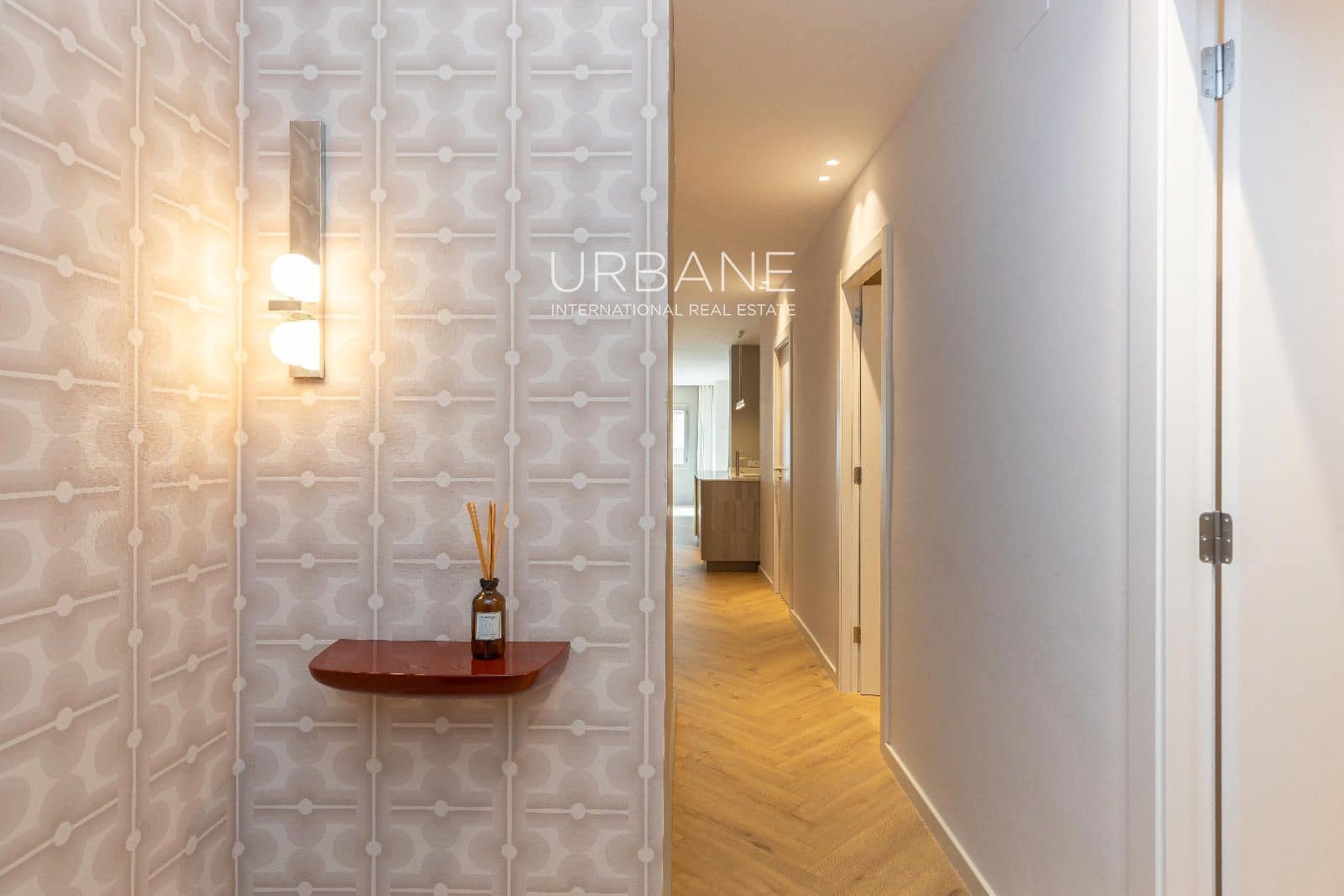 3 soverom Leilighet til salgs i Barcelona by med garasje - € 775 000 (Ref: 9611899)