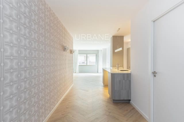 3 sovrum Lägenhet till salu i Eixample, Barcelona stad med garage - 775 000 € (Ref: 9611899)
