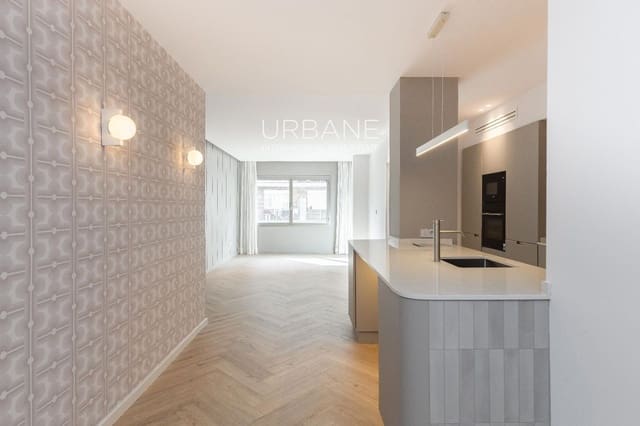 3 sovrum Lägenhet till salu i Eixample, Barcelona stad med garage - 775 000 € (Ref: 9611899)