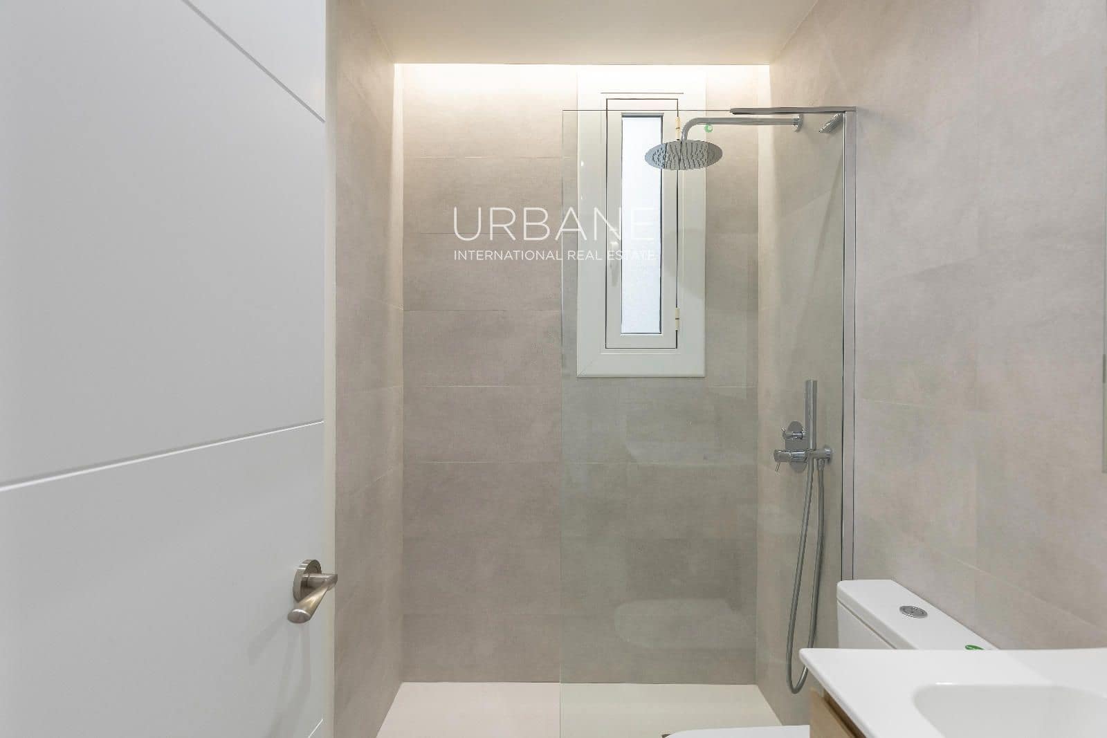 3 sypialnia Mieszkanie do wynajęcia w Miasto Barcelona - 1 955 € (Ref: 9612030)