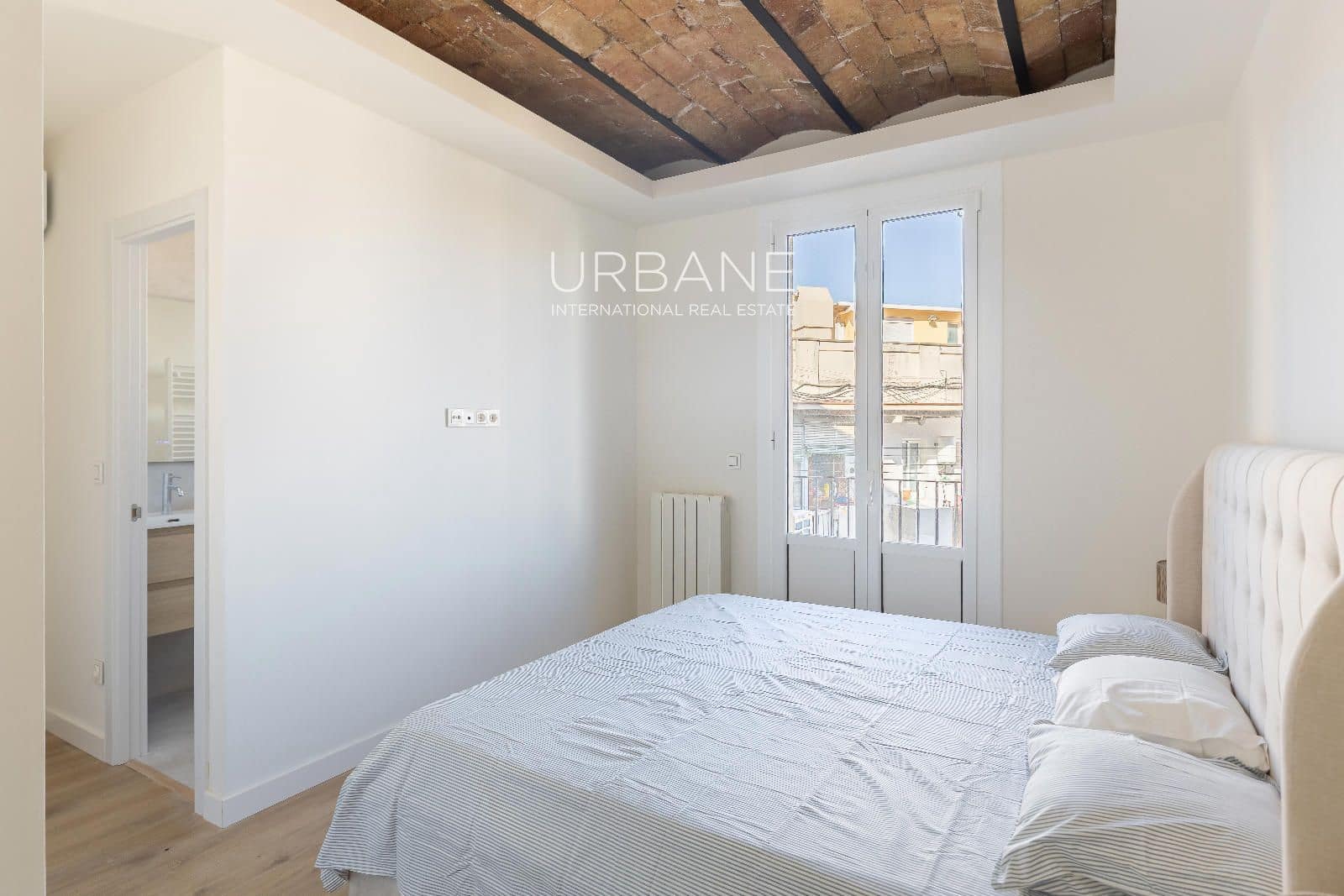 3 sypialnia Mieszkanie do wynajęcia w Miasto Barcelona - 1 955 € (Ref: 9612030)