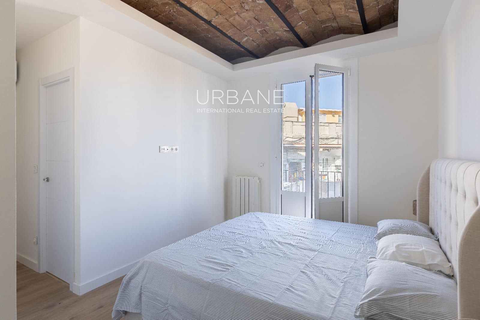 3 sypialnia Mieszkanie do wynajęcia w Miasto Barcelona - 1 955 € (Ref: 9612030)