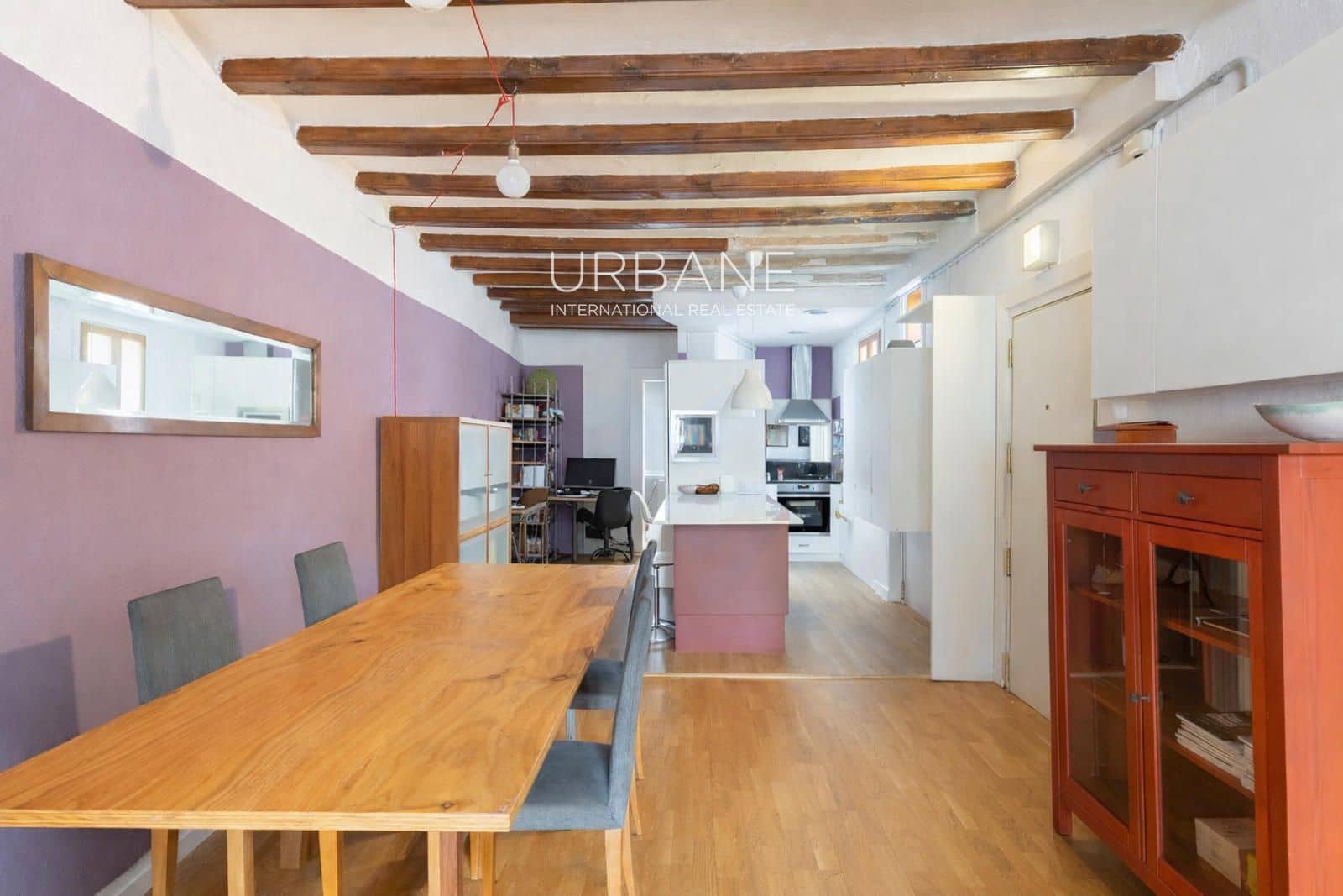 3 bedroom Flat for sale in Barcelona city - € 425,000 (Ref: 9626899)