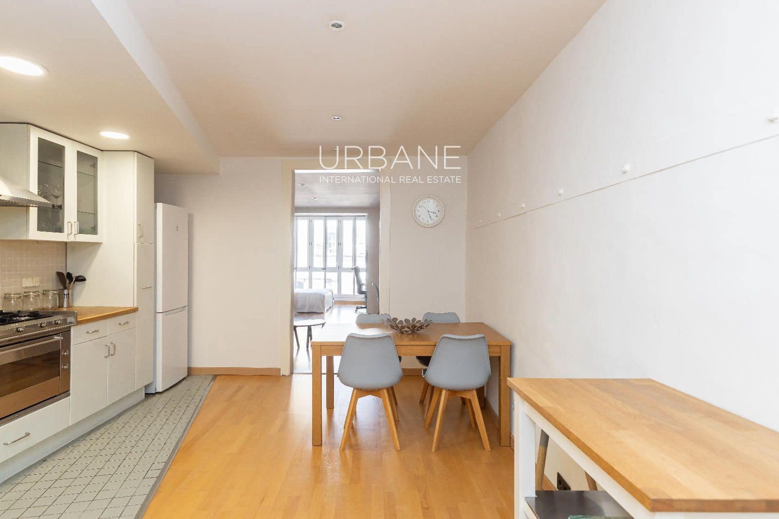 1 slaapkamer Flat te koop in Barcelona stad - € 365.000 (Ref: 9641046)