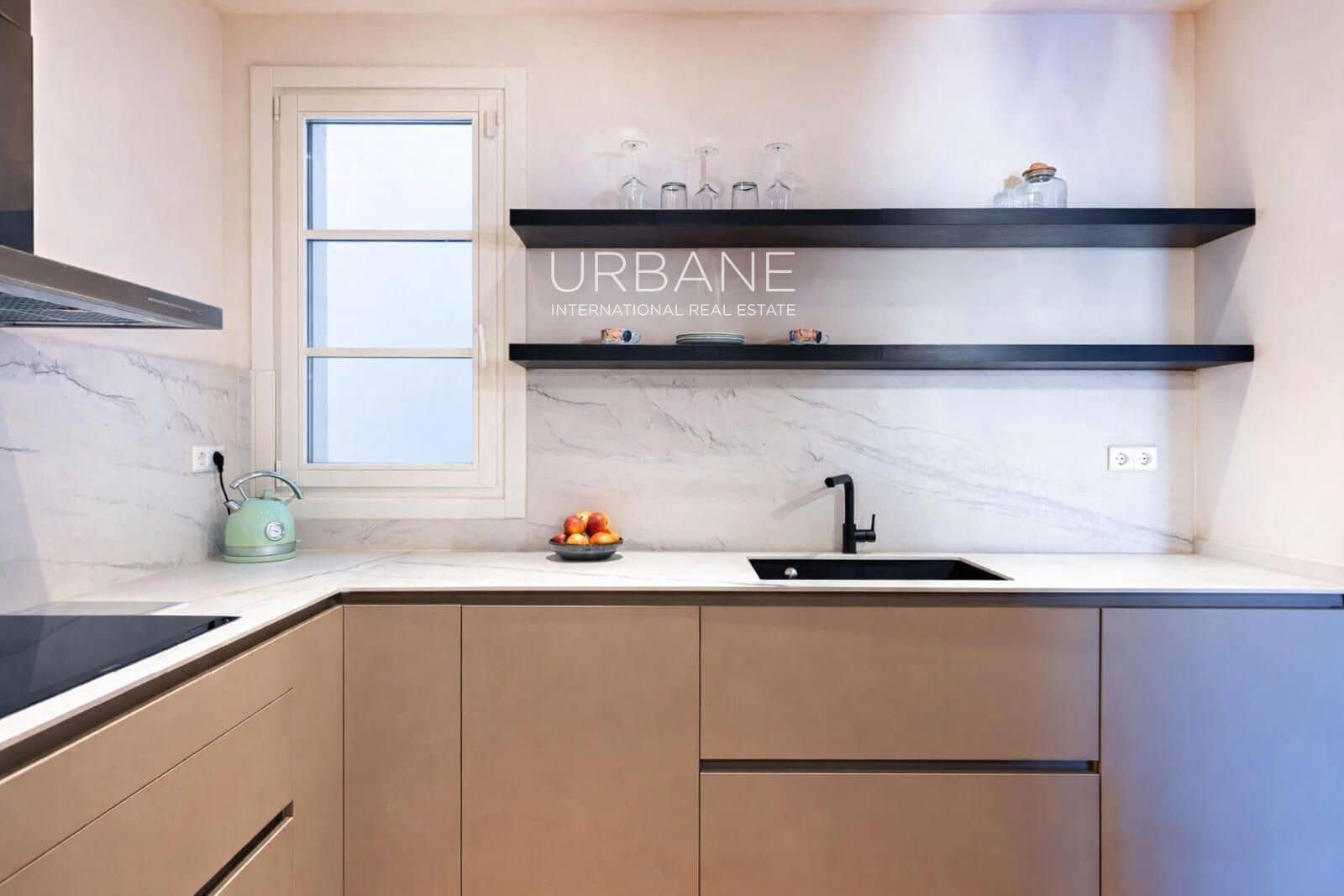 1 makuuhuone Asunto vuokrattavana paikassa Barcelona kaupunki - 3 500 € (Ref: 9646383)