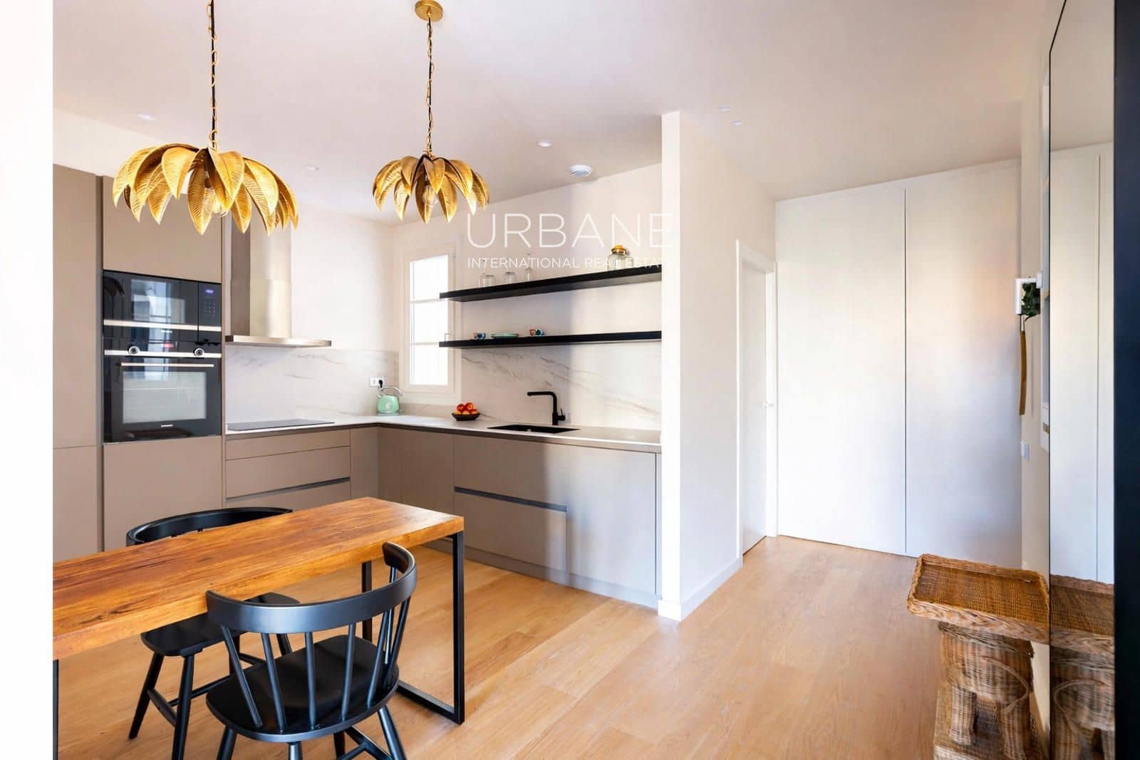 1 makuuhuone Asunto vuokrattavana paikassa Barcelona kaupunki - 3 500 € (Ref: 9646383)