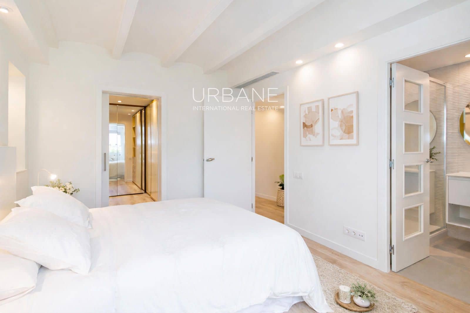 3 bedroom Flat for rent in Barcelona city - € 4,995 (Ref: 9667208)