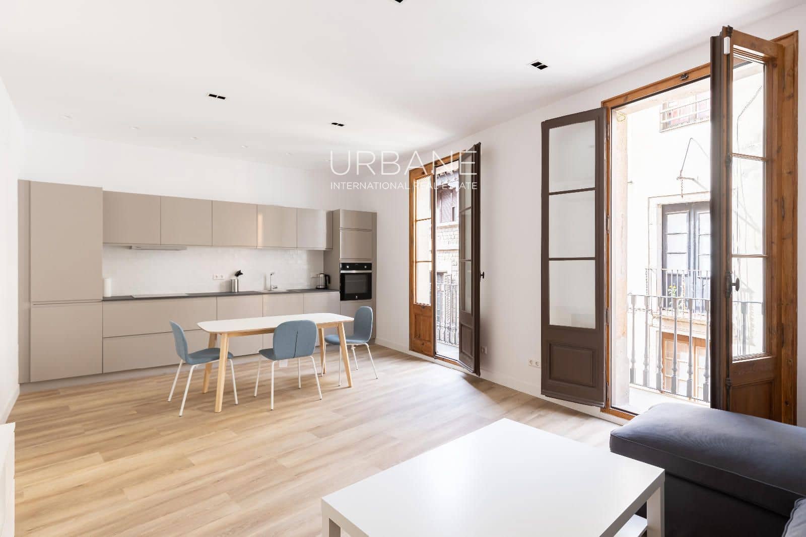 3 Zimmer Wohnung zu vermieten in Barcelona Stadt - 1.836 € (Ref: 9675110)