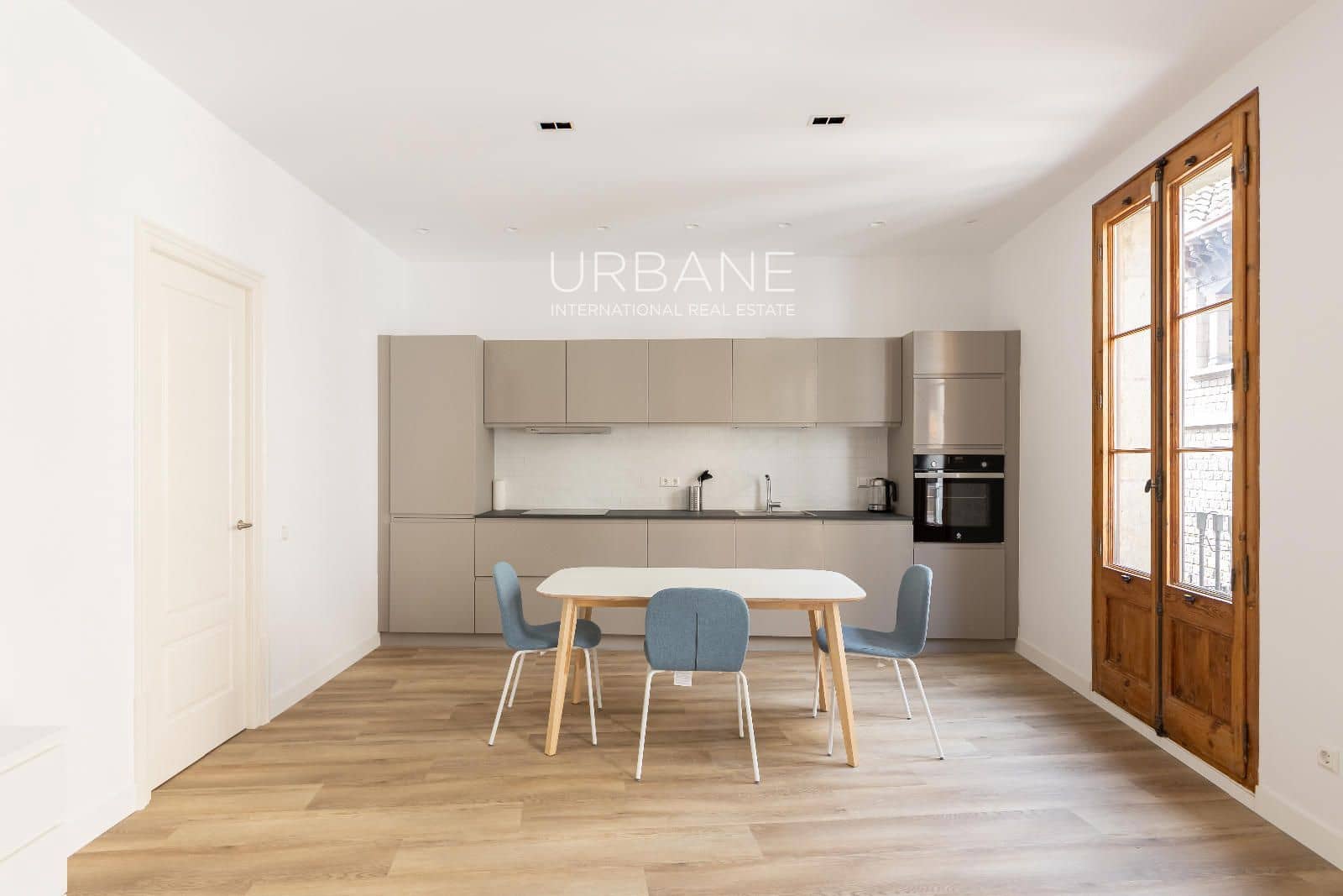 3 Zimmer Wohnung zu vermieten in Barcelona Stadt - 1.836 € (Ref: 9675110)