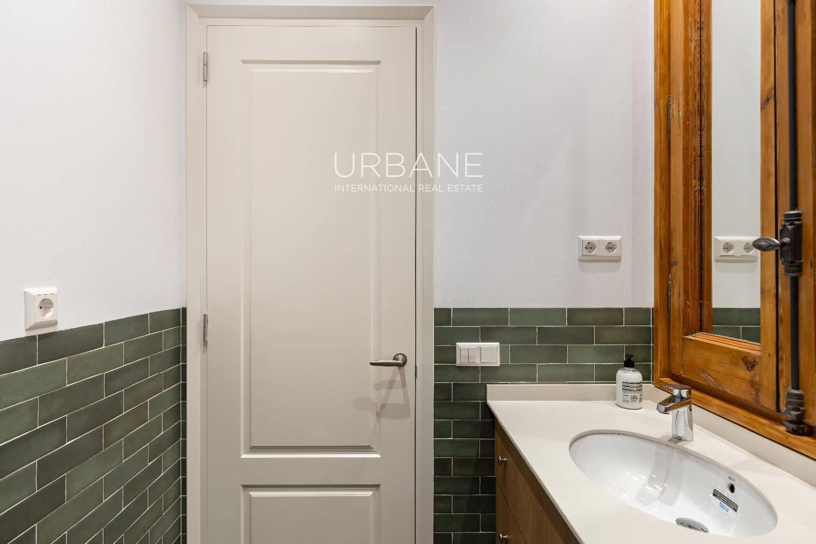 3 Zimmer Wohnung zu vermieten in Barcelona Stadt - 1.836 € (Ref: 9675110)