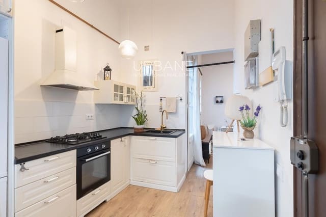 Piso de 2 habitaciones en Ciutat Vella, Barcelona ciudad en venta - 349.000 € (Ref: 9685588)