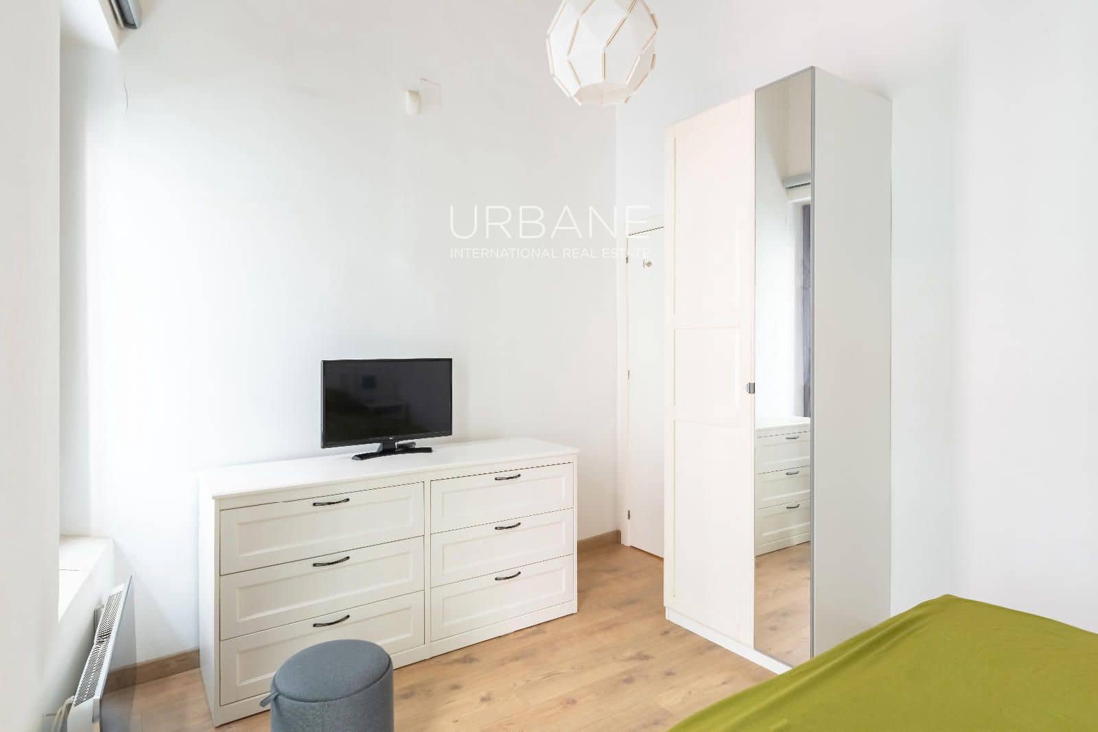 Piso de 2 habitaciones en Barcelona ciudad en venta - 349.000 € (Ref: 9685588)