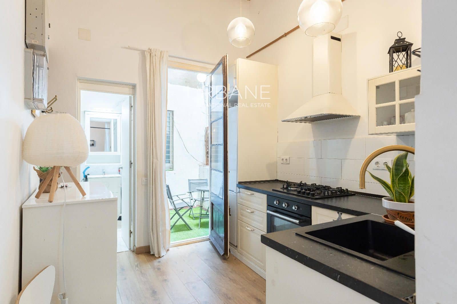 Piso de 2 habitaciones en Barcelona ciudad en venta - 349.000 € (Ref: 9685588)