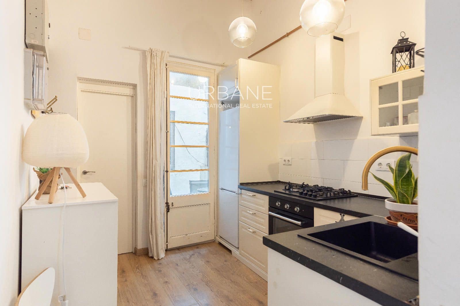 Piso de 2 habitaciones en Barcelona ciudad en venta - 349.000 € (Ref: 9685588)