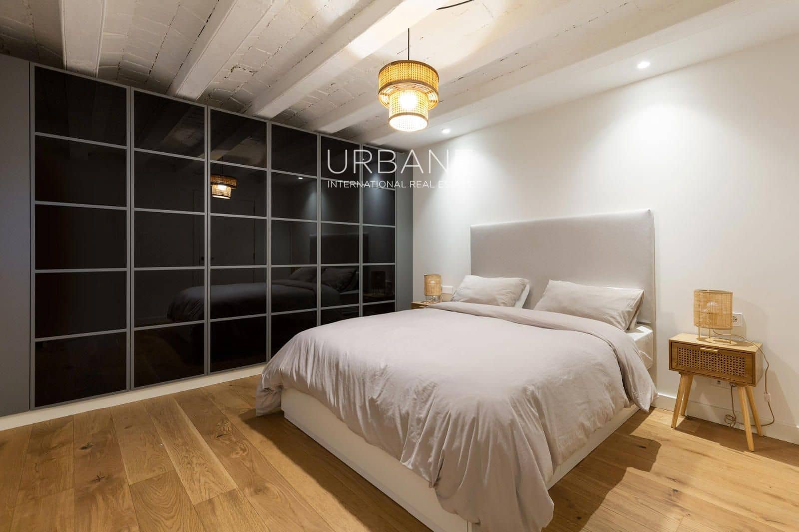 2 bedroom Flat for rent in Barcelona city - € 2,900 (Ref: 9697769)