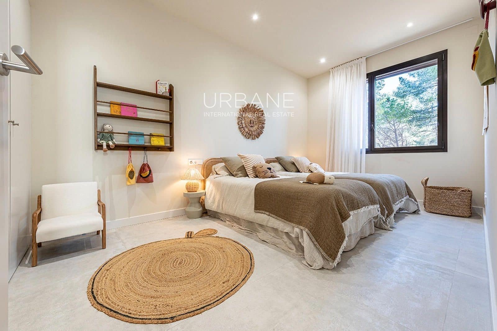 4 sypialnia Dom na sprzedaż w Salou z basenem garażem - 1 250 000 € (Ref: 9720466)