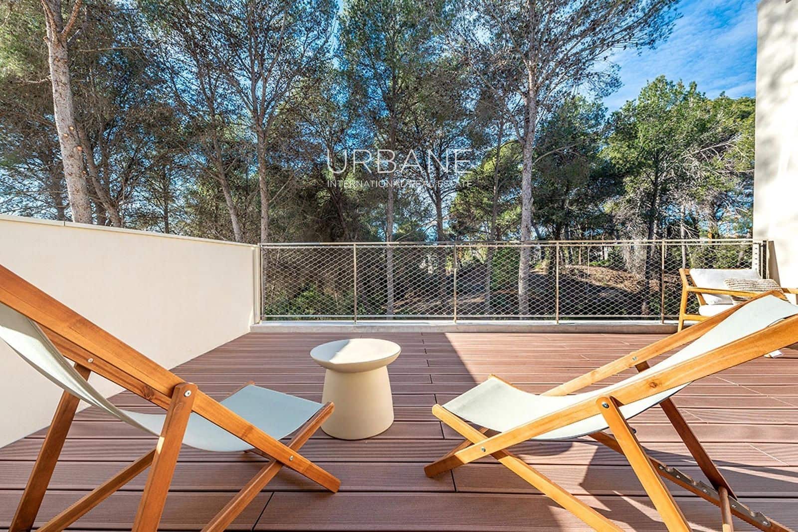 4 sypialnia Dom na sprzedaż w Salou z basenem garażem - 1 250 000 € (Ref: 9720466)